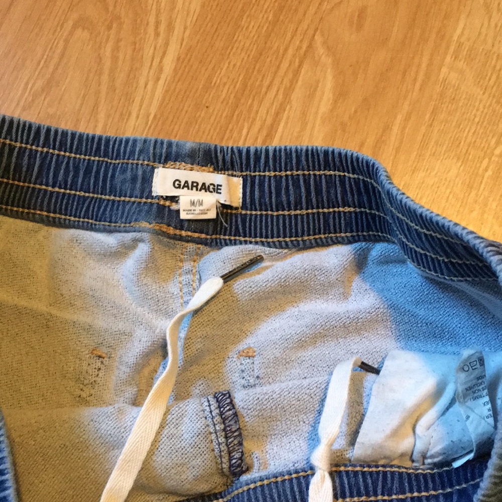 Joggers - Picture 3 of 3